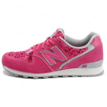 Розовые кроссовки женские New Balance 996 на каждый день